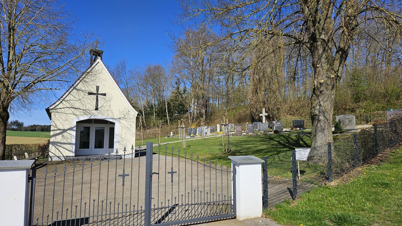 2025-04-10_10-32-29-friedhof_niederhausen