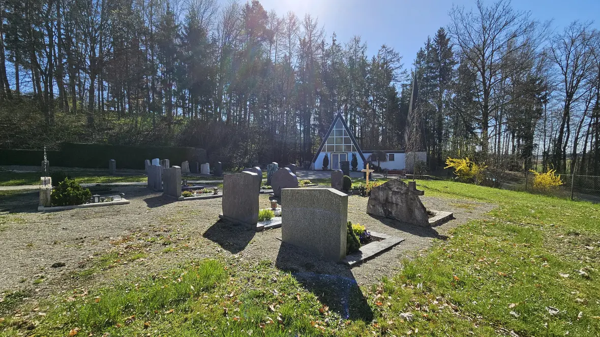 2025-04-23_15-50-09-waldfriedhof_beuren