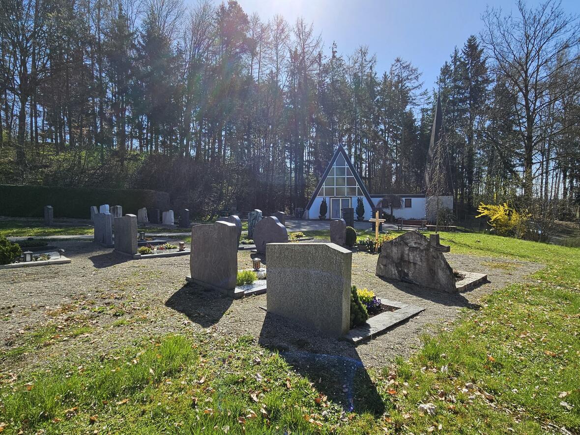 2025-04-23_15-50-09-waldfriedhof_beuren