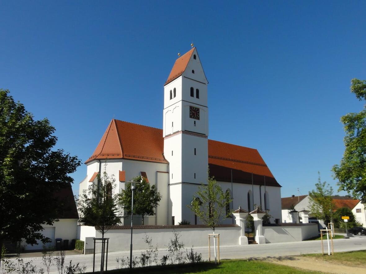 2025-05-08_13-58-09-kirche_holzheim_2